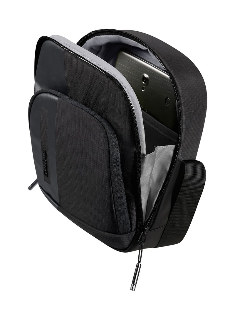 Samsonite Biz2Go 9.7" Crossover, Polyester, Black|Adjustable Strap|RPET|Tablet Compartment - 2 Years International Warranty - Image 3