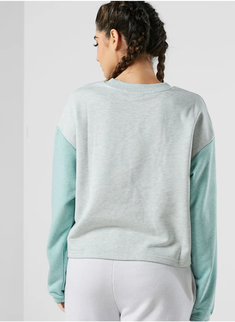 New Balance Essential Logo Sweatshirt