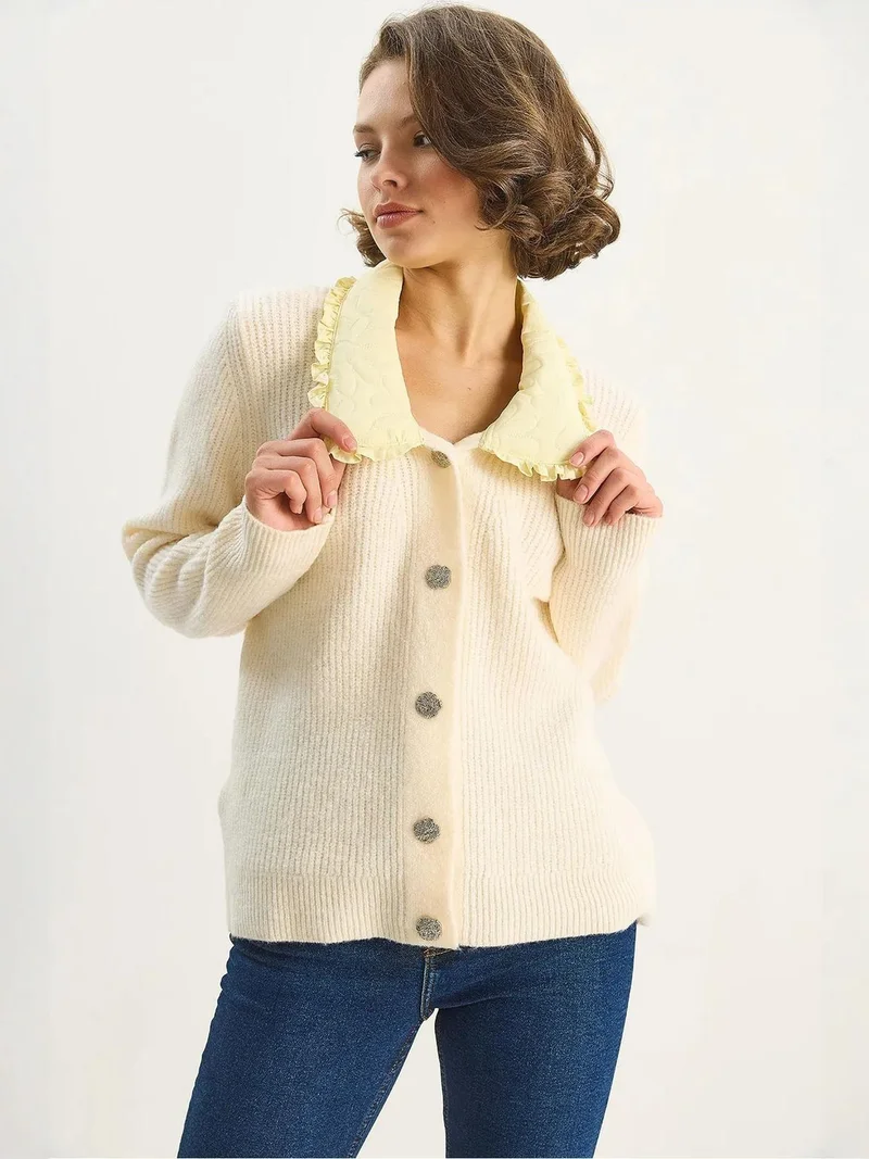 بيانكو لوتشي كارديجان لوتشي محبوك بتفاصيل ياقة