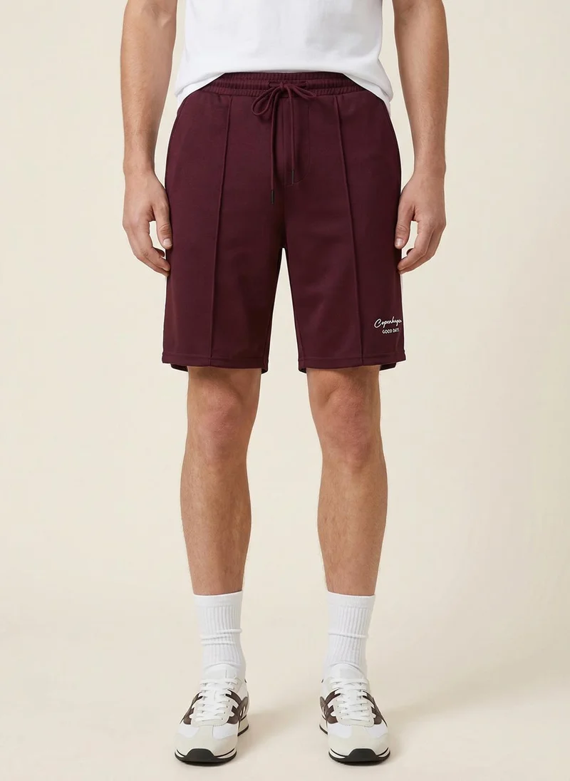 نوبيرو Nobero Copenhagen Shorts | Men’s Shorts | Regular Fit | 260 GSM 100% Cotton Terry | Breathable Comfort for Daily Wear | Elasticated Drawstring Waist + Side & Welt Pockets | Available in 5 Colours