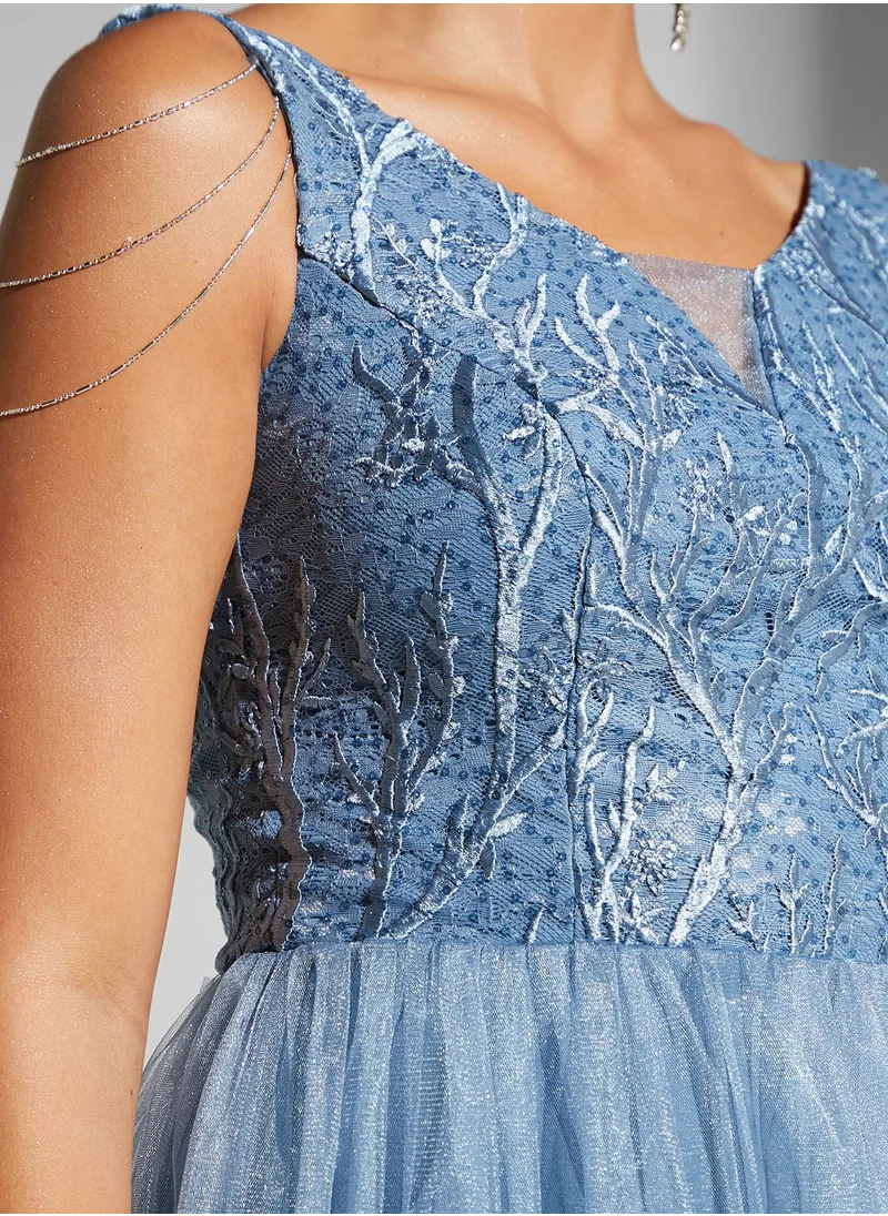 Namshi x Maryam Stringed Shoulder Net Gown