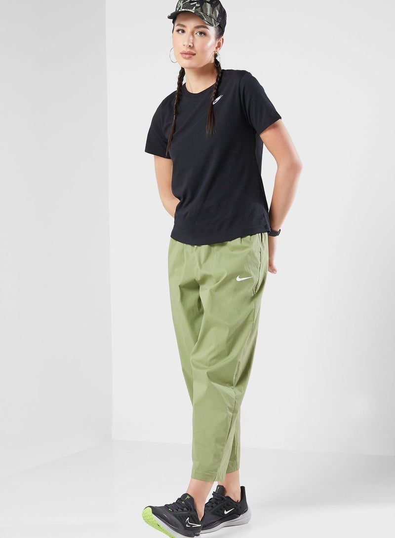 Nike W NSW CLUB SS TEE - Image 4