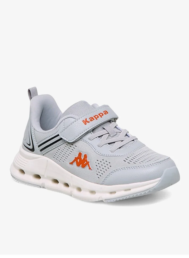 كابا أحذية رياضية للأطفال بتفاصيل شعار وإغلاق بشريط لاصق