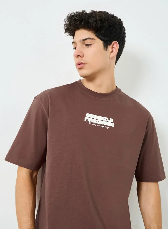 Styli Men Cotton Crew Neck Relaxed Fit T-Shirt