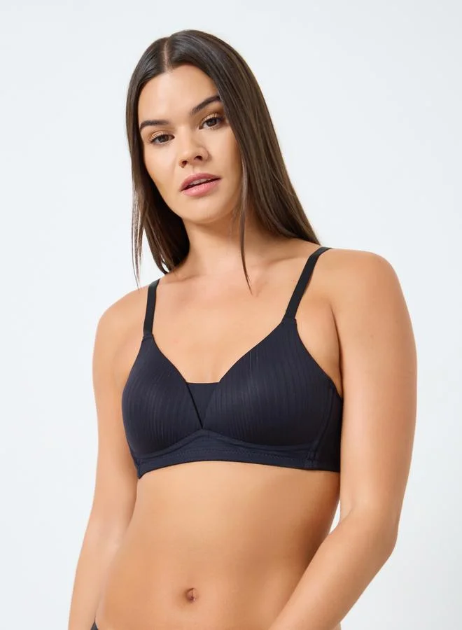 ستايلي مجموعة من 3 صدريات مضلعة بنمط تيشيرت مبطنة بلا اسلاك