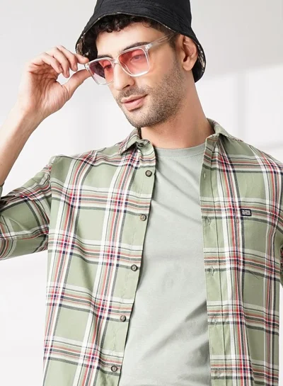 The Indian Garage Co Men Regular Fit Checkered Full Sleeves Cutaway Collar Casual Shirt
