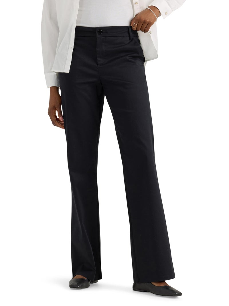 Lee Women's Wrinkle Free Mid Rise Bootcut Pant Union-All Black 4 - Image 1