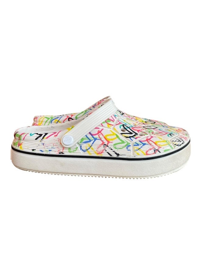 Crocs are comfortable - Image 3