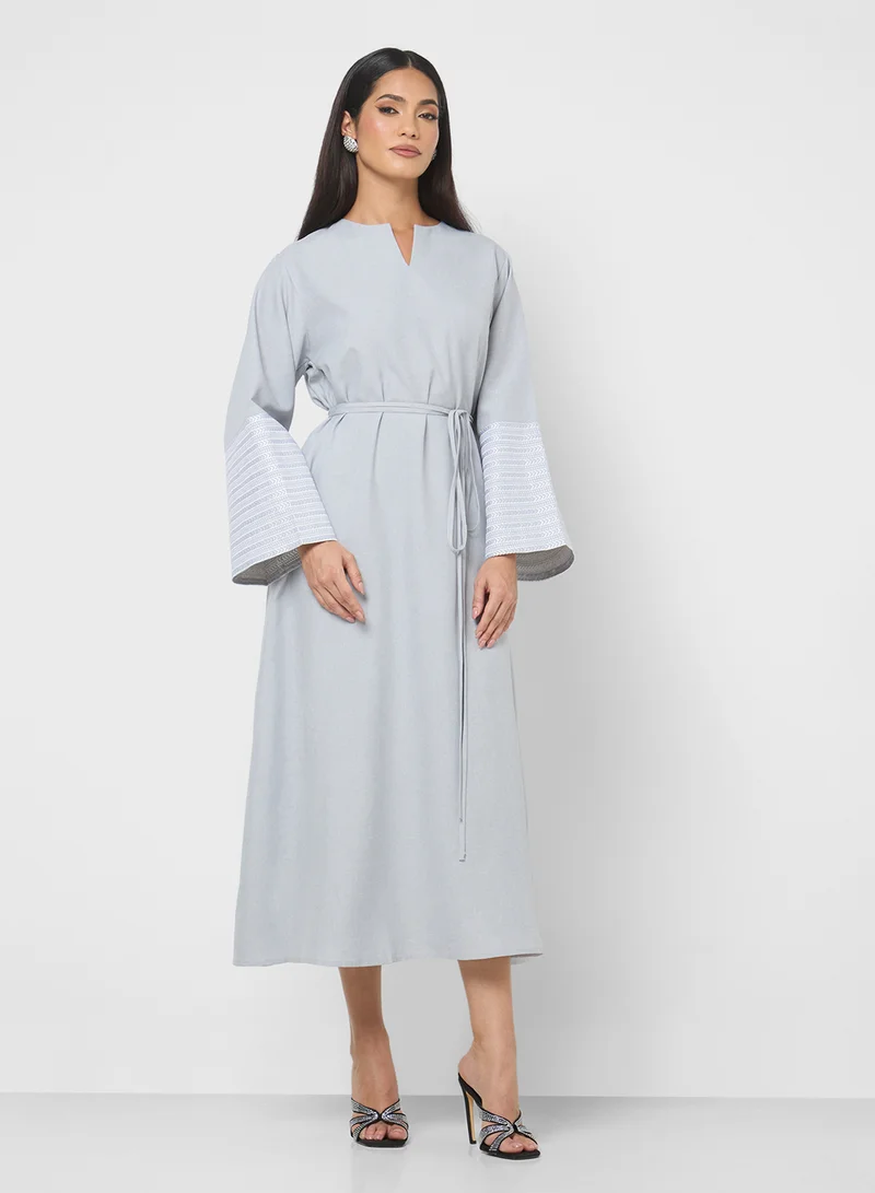 Khizana Abaya With Patterned Sleeves