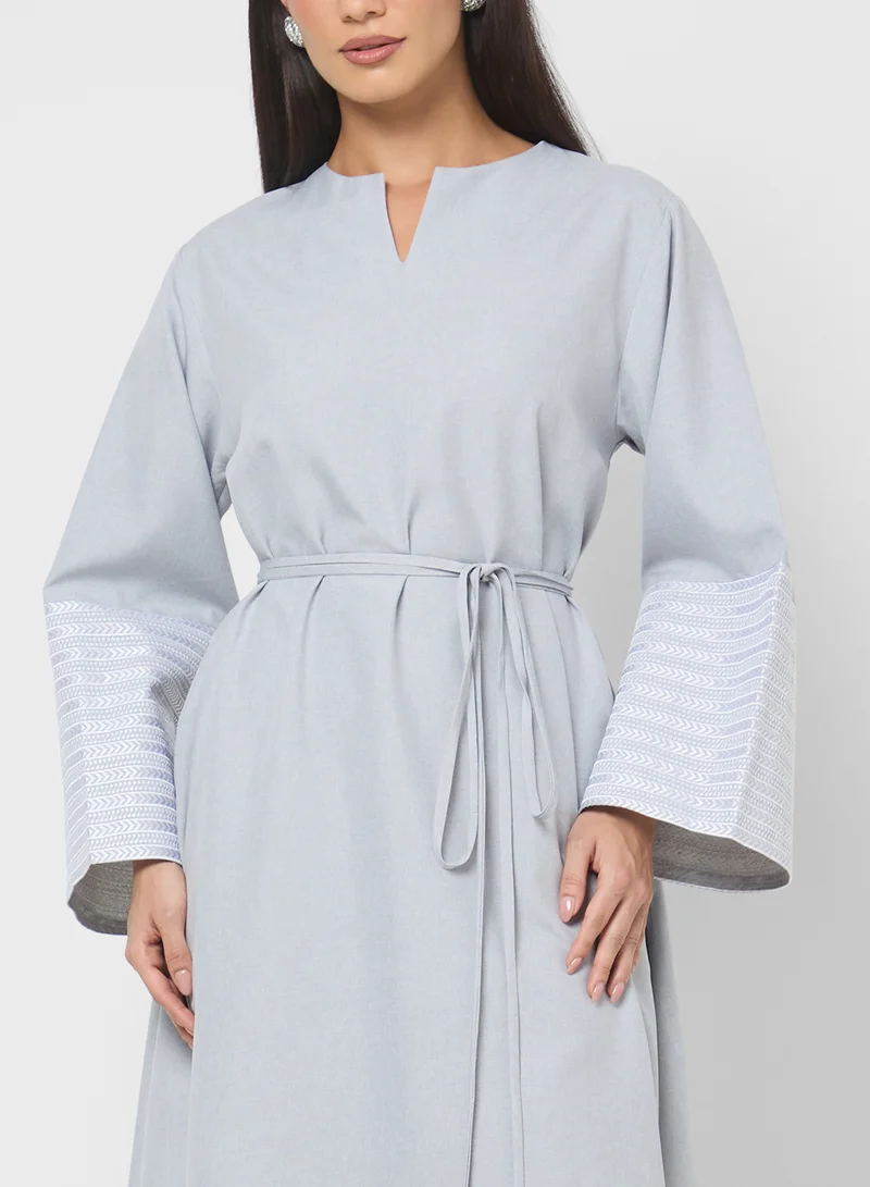 Khizana Abaya With Patterned Sleeves