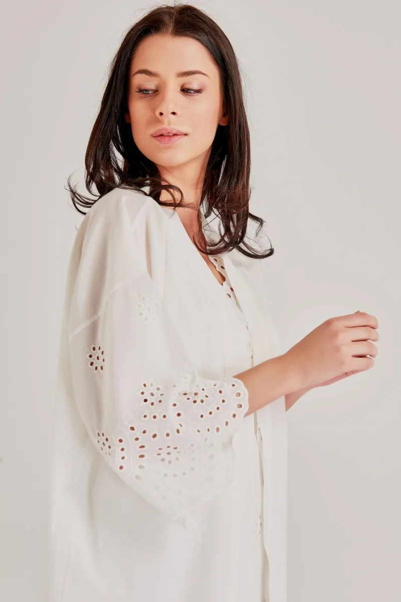 ماجيك فورم 46108 - Single Dressing Gown with Self-Embroidered Pattern