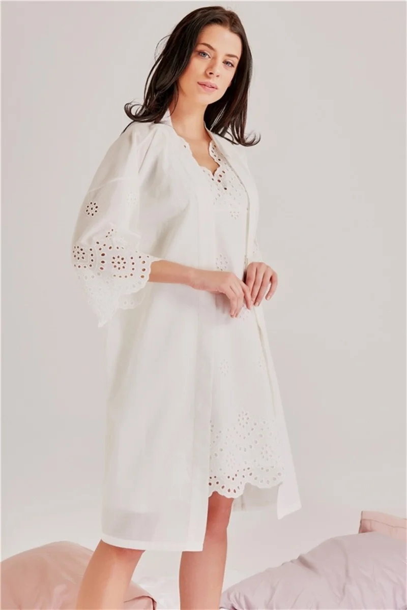 ماجيك فورم 46108 - Single Dressing Gown with Self-Embroidered Pattern