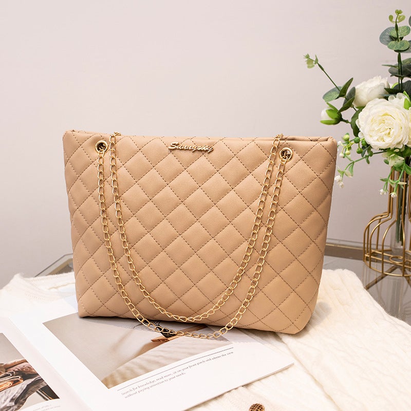 2024 Autumn/Winter Classic Argyle Embroidered Tote Bag Womens Single Shoulder Slant Cross Shopping Bag Neutral Minimalist Style Apricot