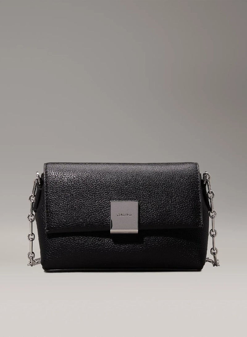 كالفن كلاين حقيبة كروس - Image 1