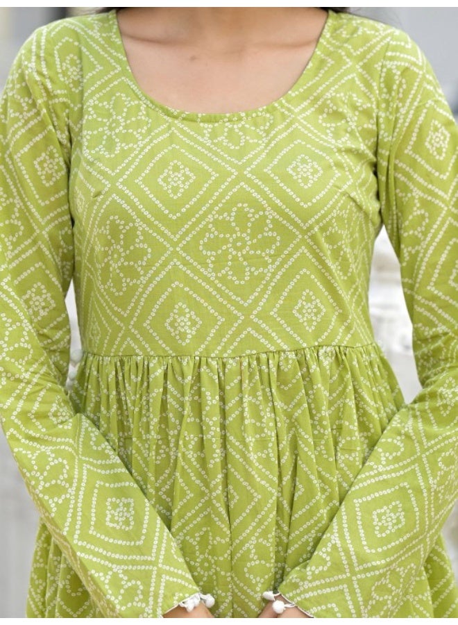 AKS Mehendi Green Nyra Cut Kurta - Image 2