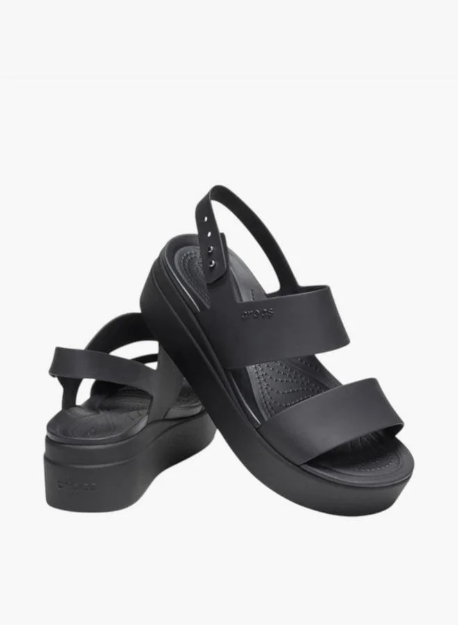 كروكس Women's Strappy Flatform Sandals with Buckle Closure