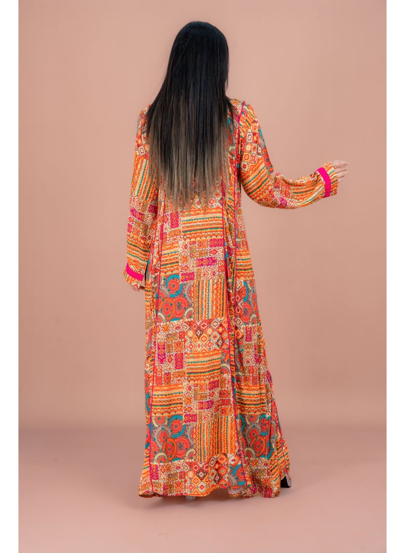اكسا جلابية عصرية مطبوعة بنقوش برتقالية - Image 4