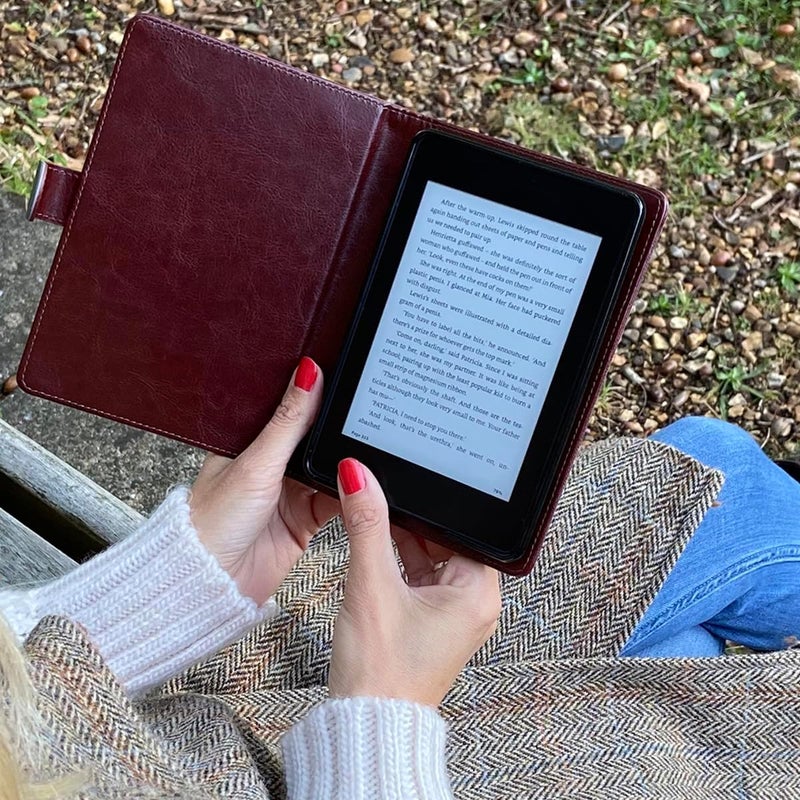 KleverCase Book Cover for Any eReader with a 6 to 6.8 Inch Screen or 7.5 to 5.1 Inches in Size. Fits Any e-Book Reader Including kobo, Nook, Kindle, Paperwhite, Sony, storytel. (Vintage Flowers) - Image 3