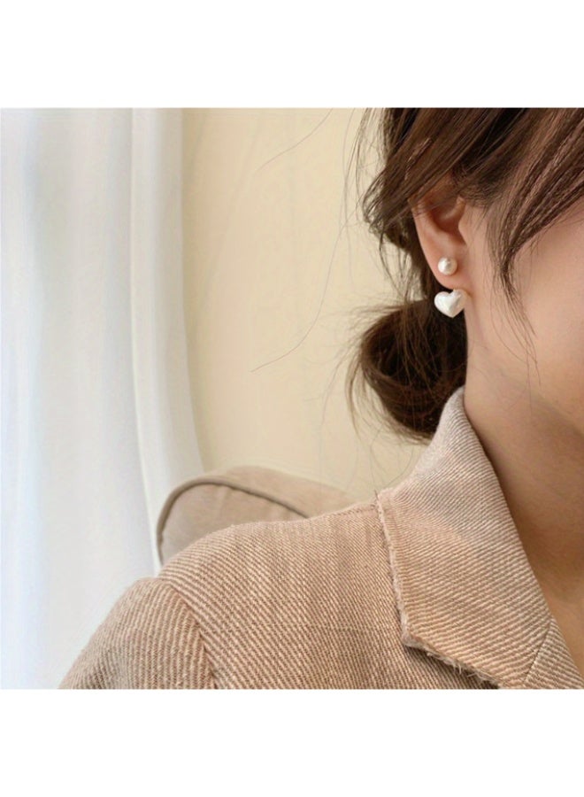 خاجول أقراط قلوب لؤلؤية بالذهب - أقراط معلقة بتصميم قلوب لؤلؤية من الجهتين للنساء - Image 4