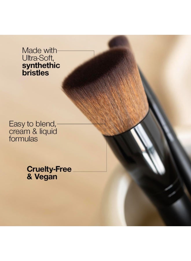 1pc Round Head Foundation Makeup Brush & Blush Brush & Powder, Soft And Multifunctional Fiber For Daily Makeup-black hand - Image 3