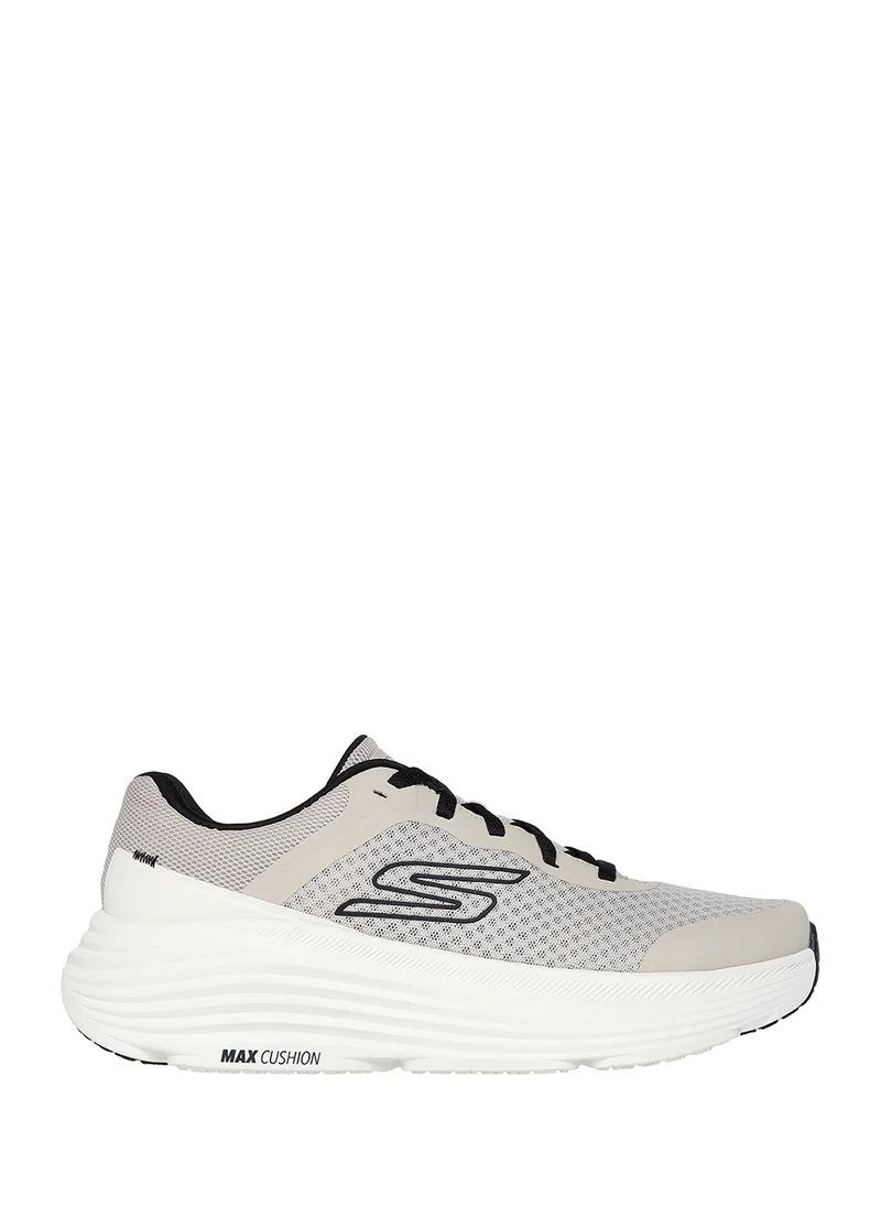 SKECHERS Max Cushioning Endeavour