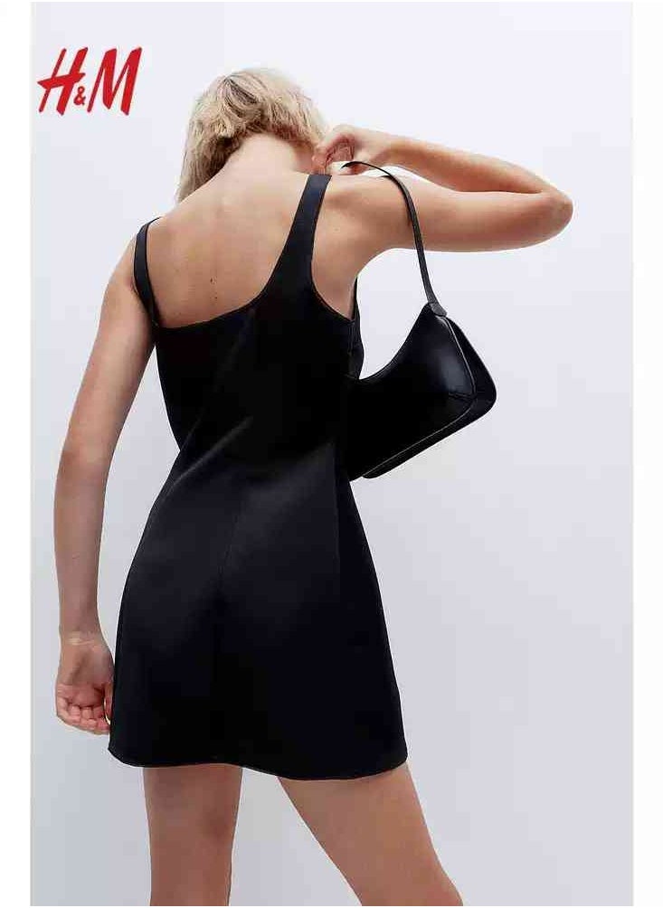 H and M - HM Women's New Loose Lightweight Comfortable And Fashionable Dress - Image 1