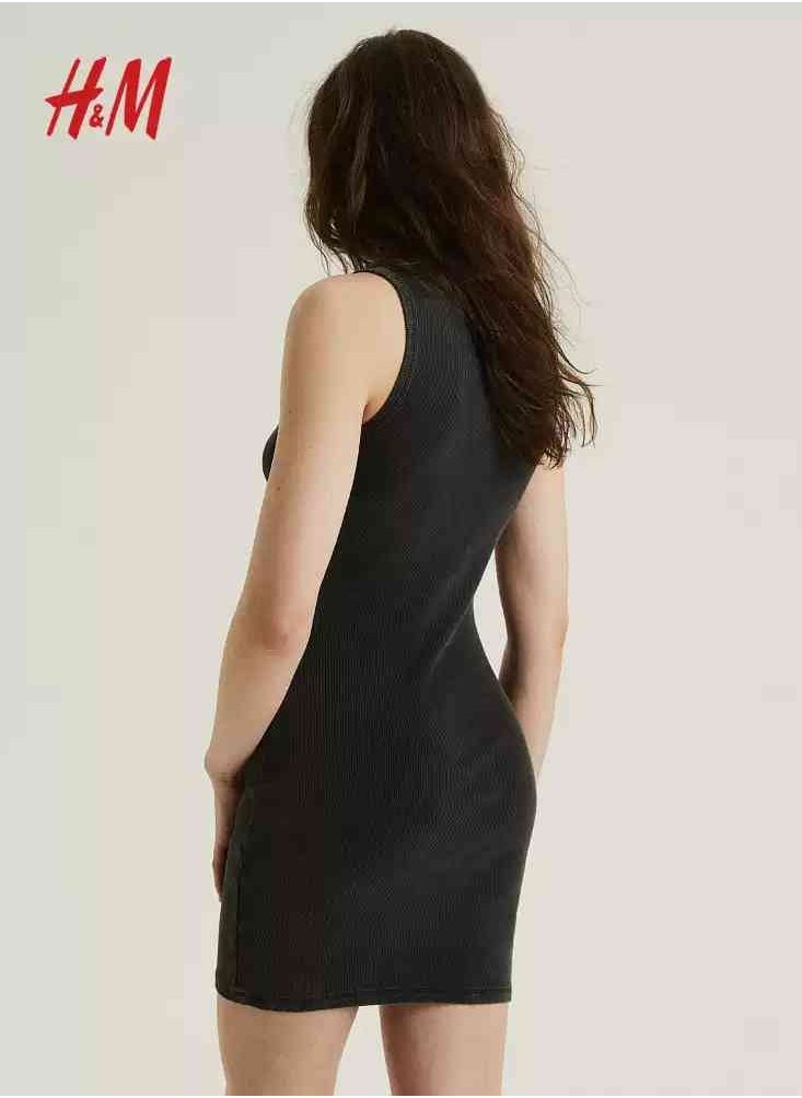 H and M - HM Women's New Loose Lightweight Comfortable And Fashionable Dress - Image 1