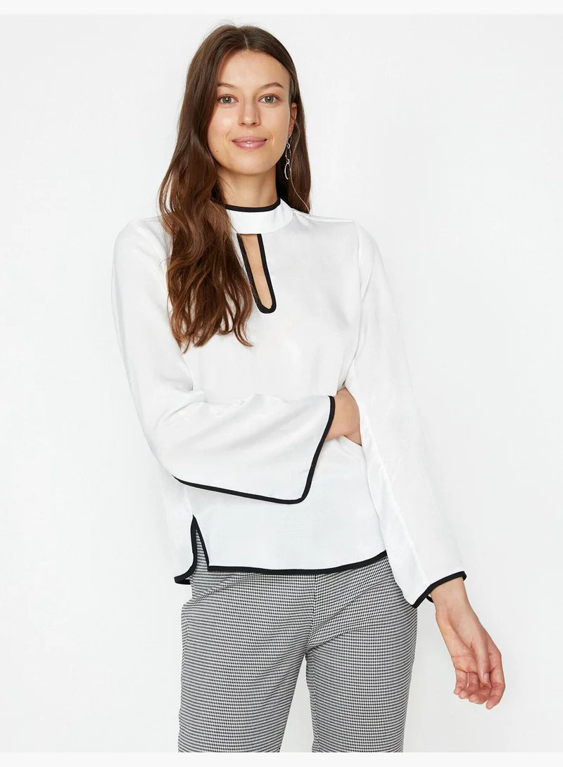 كوتون Neck Detailed Blouse