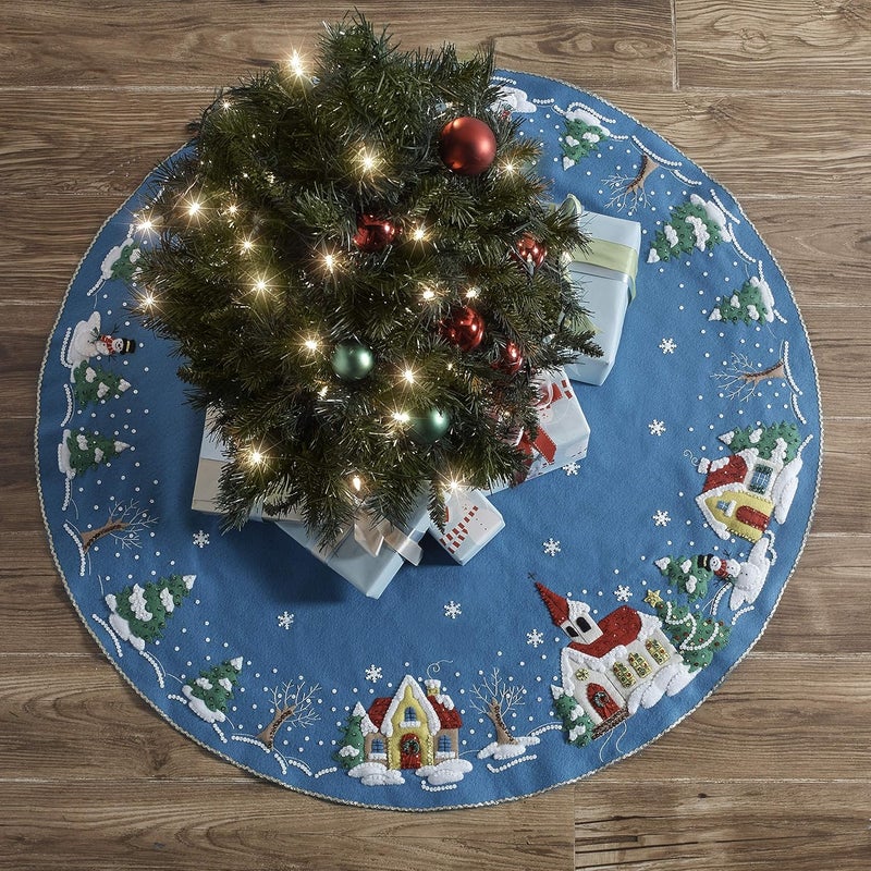 Bucilla 89076E Christmas Village Tree Skirt Felt Applique Kit - Image 5