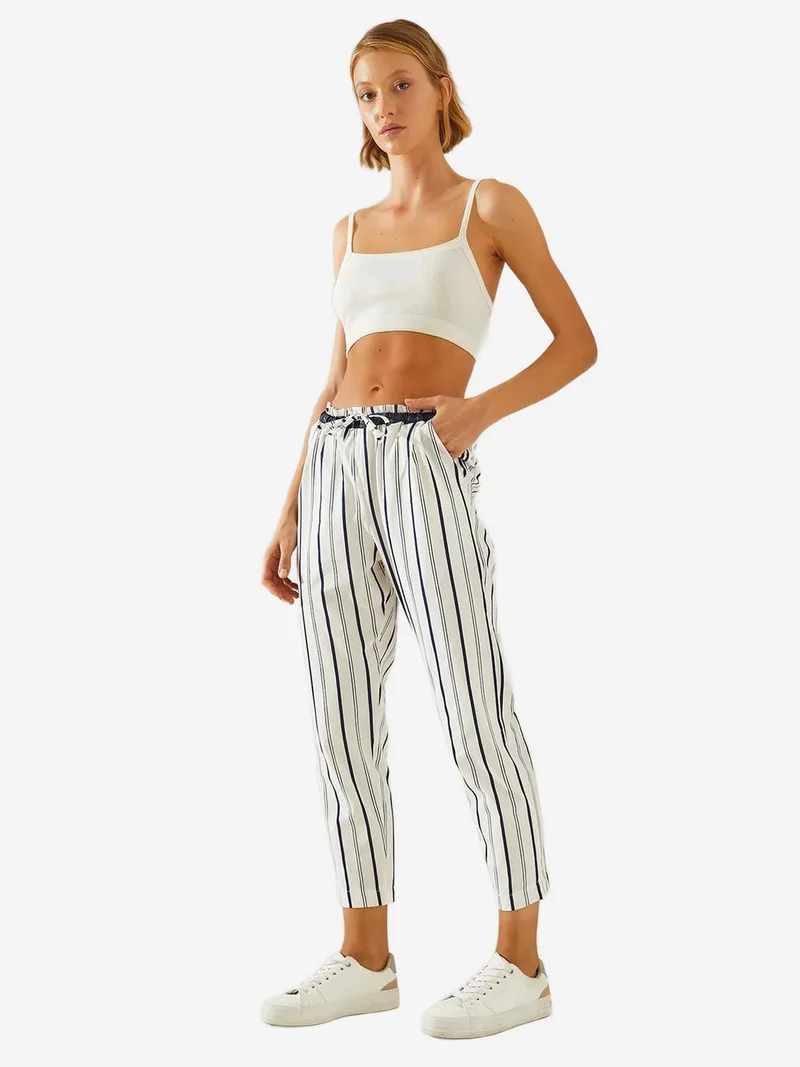 Bianco Lucci LUCCI Striped Elastic Waist Carrot Pants