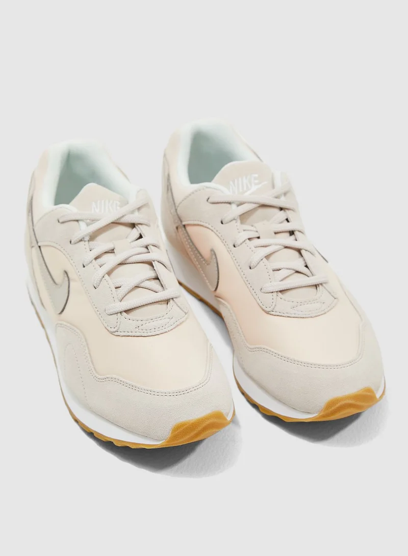 Nike Outburst