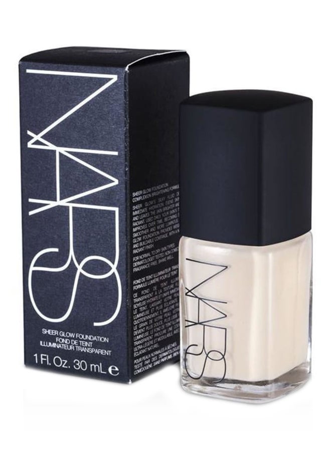 NARS Sheer Glow Foundation Siberia/Light - Image 1