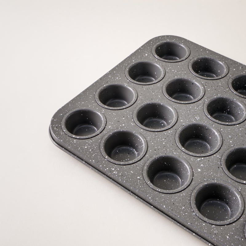 ألبرتو البرتو صينية مافن 24 أكواب من الصلب الكربوني 2.3*26* 38سم باللون الرمادي - Image 2