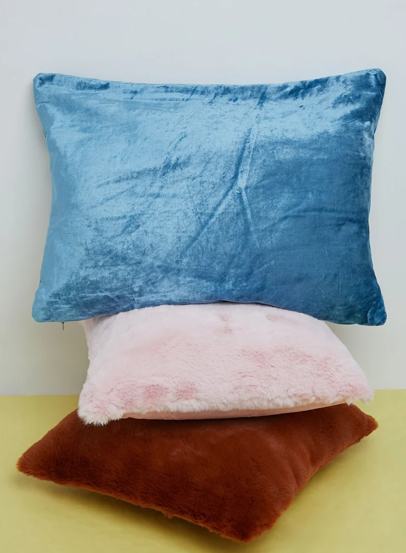Noire Edit Velvet Cushion With Insert 18X24"
