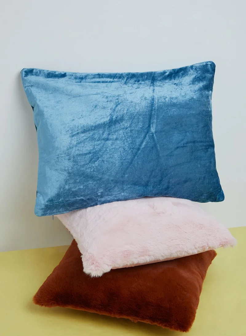 Noire Edit Velvet Cushion With Insert 18X24"