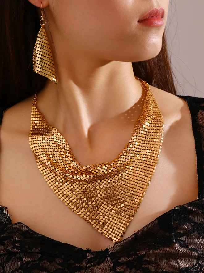 Styli Gold Mesh Necklace and Earrings Set