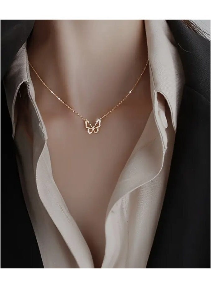 قلادة فراشة صغيرة مجوفة من قطعة واحدة سلسلة رفيعة مجوهرات أنيقة للرقبة - Image 1