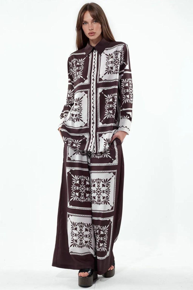 Jennyfer Geometric Shirt And Wide-Leg Pants Set - Image 1