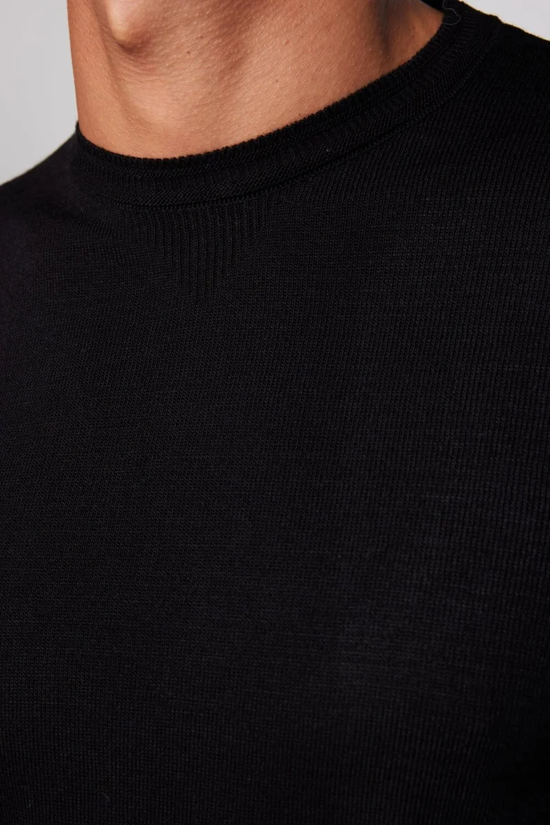Tudors Slim Fit Narrow Cut Crew Neck Anti-Pilling Soft Textured Black Men's Sweater