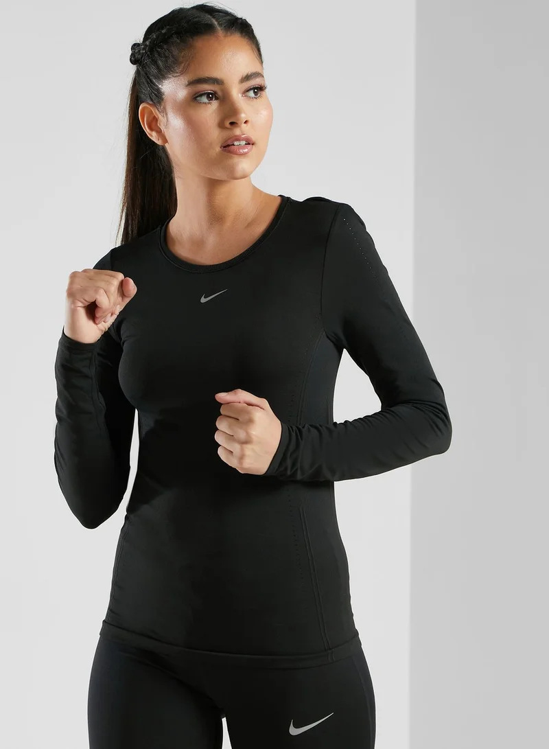 Nike Dri-Fit Aura T-Shirt