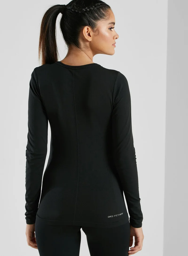 Nike Dri-Fit Aura T-Shirt