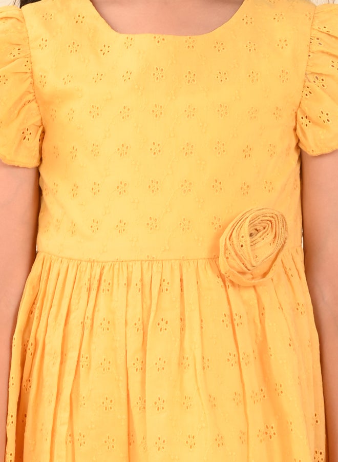 ليل بيكس فستان ستايلي بتفاصيل كورسيه زهور شيفلي - Image 2