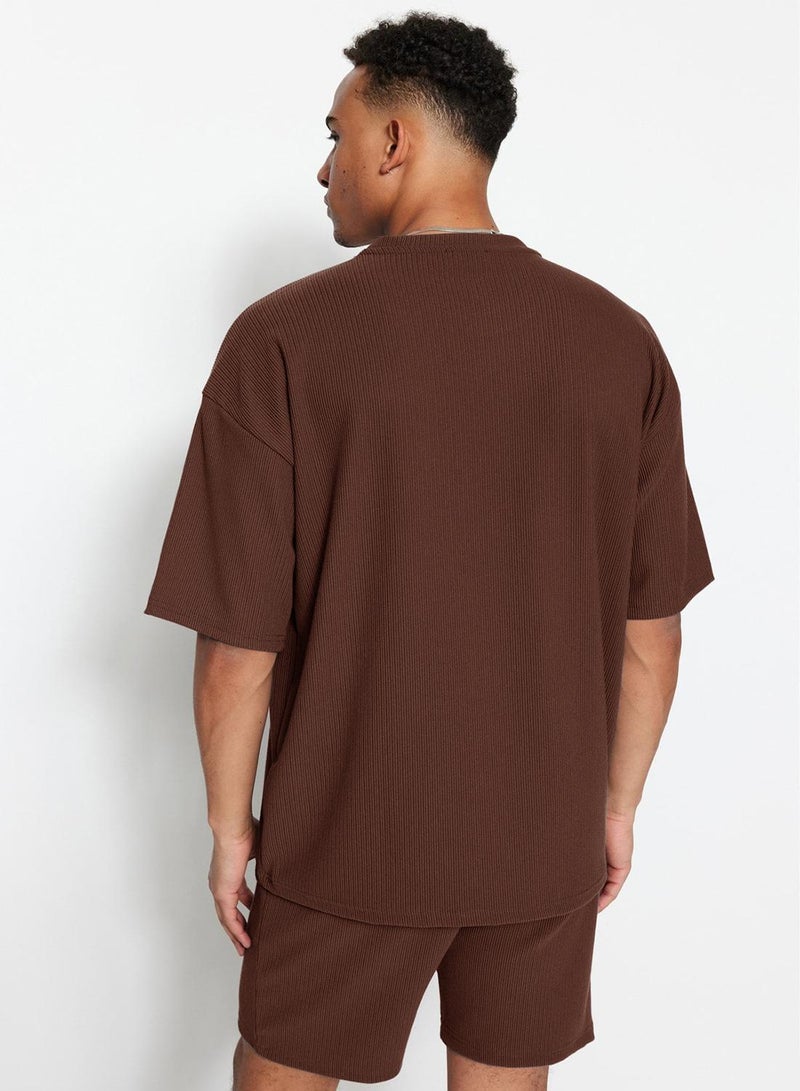 trendyol Brown Premium Oversize/Wide Cut Textured Ottoman T-Shirt - Image 2