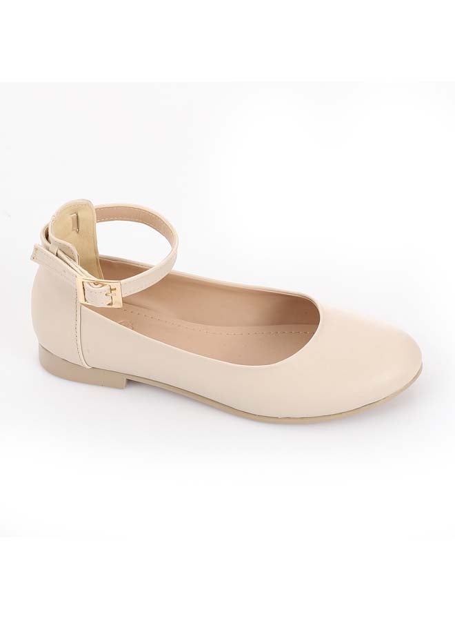 آيس كلوب ICE CLUB حذاء فلات كلاسيكي أنيق بحزام الكاحل – بيج - Image 1