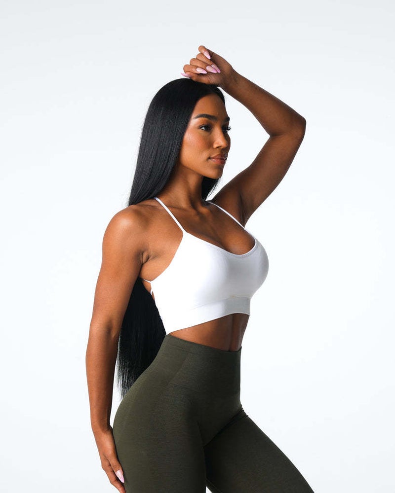 Seamless Cross-Back Sports Bra for Yoga and Fitness apple red - Image 3