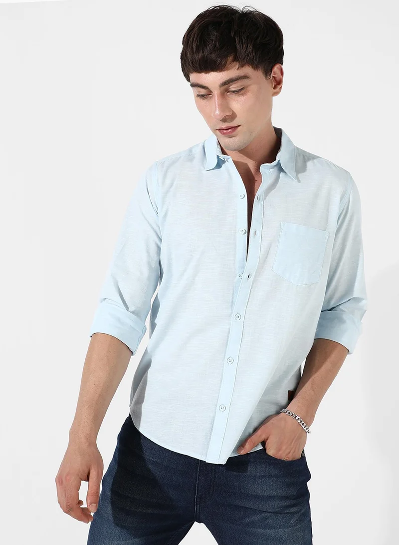 كامبوس سوترا Campus Sutra Men's Solid Light Blue Button Up Regular Fit Shirt For Casual Wear | Cotton Spread Collar Shirt Crafted With Regular Sleeve, Comfort Fit & High-Performance For Everyday Wear