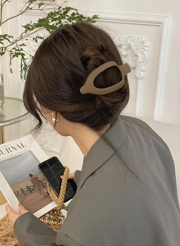 Goolsky Flat Hair Clips for Thick and Thin Hair - Matte Large Alligator Clips, Duck Billed Barrettes, Neutral Hair Claw Clips for Women, 3Pcs - Image 2