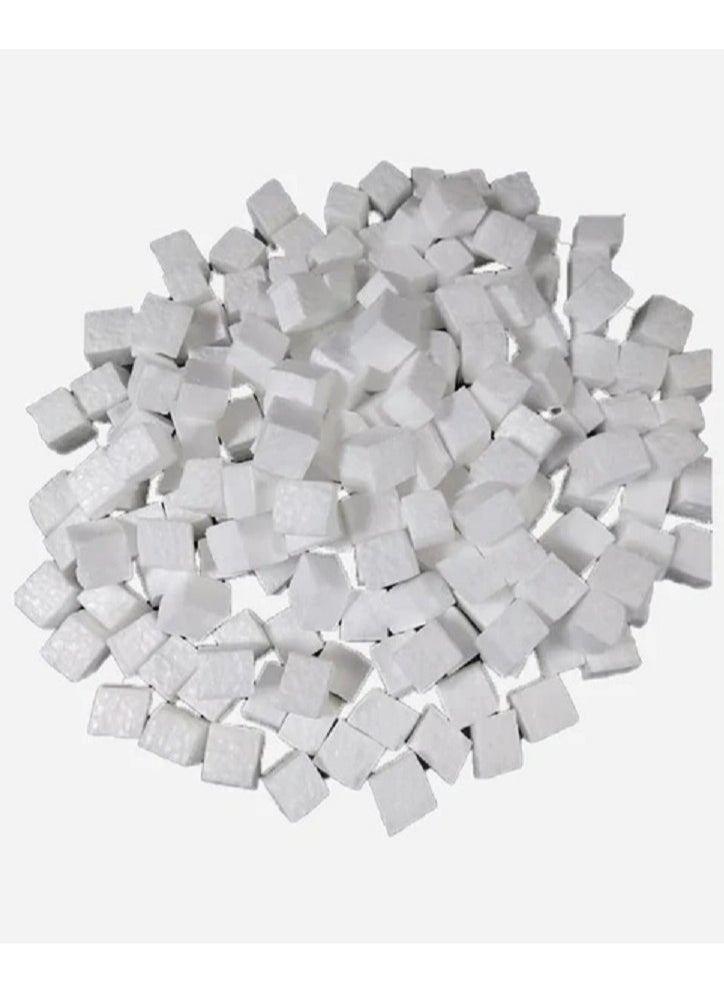 La Home - Polystyrene Styrofoam Packing Chips Peanuts Packaging Cubes Blocks (2x2x2cm, 1000g) - Image 1