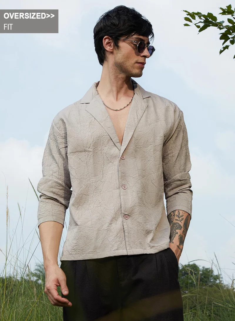 Campus Sutra Campus Sutra Men's Ecru Beige Wrinked Korean Oversized Shirt For Casual Wear | Lapel Collar | Long Sleeve | Button Closure | Oversized Shirt Crafted With Comfort Fit For Everyday Wear