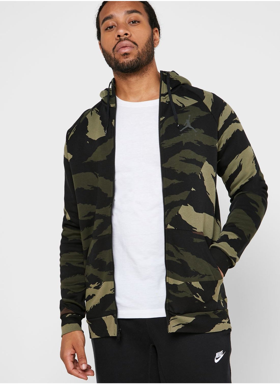 Jordan jumpman hot sale camo hoodie